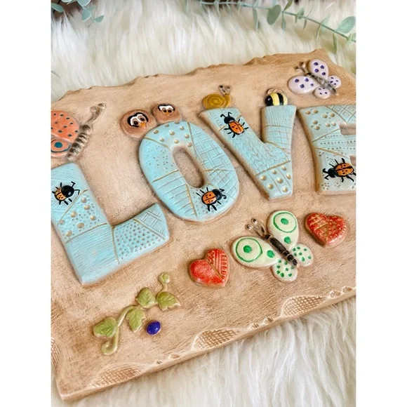 Vintage 80s Ceramic “LOVE” Plaque Wall Hanging Cute Kitschy - Picture 4 of 4